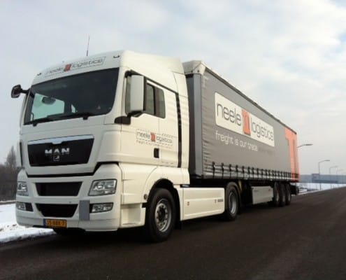 Nieuwe vrachtwagen Neele-Vat Logistics op de weg