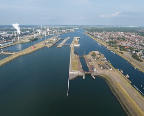 Koninklijke opening voor nieuwe zeesluis in Terneuzen