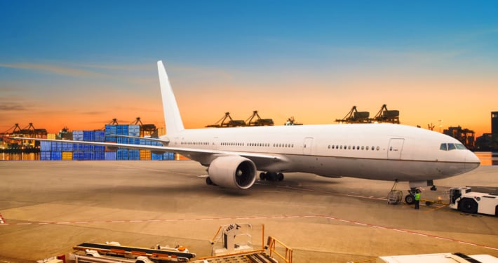 Luchtvaartsector stapt naar bestuursrechter om voorgenomen krimp Schiphol aan te vechten