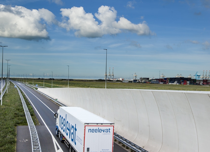 Hoe ondersteunt Neele-Vat e-commerce bedrijven met warehousing?