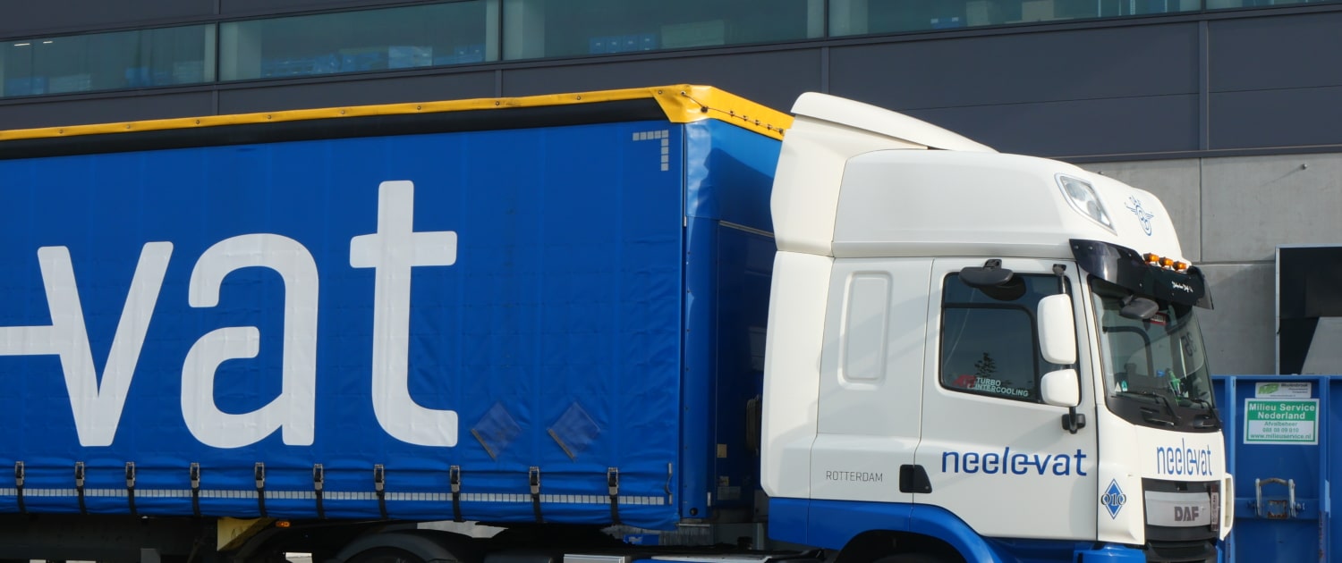 Hoe garandeert Neele-Vat voedselveiligheid in opslag en handling?