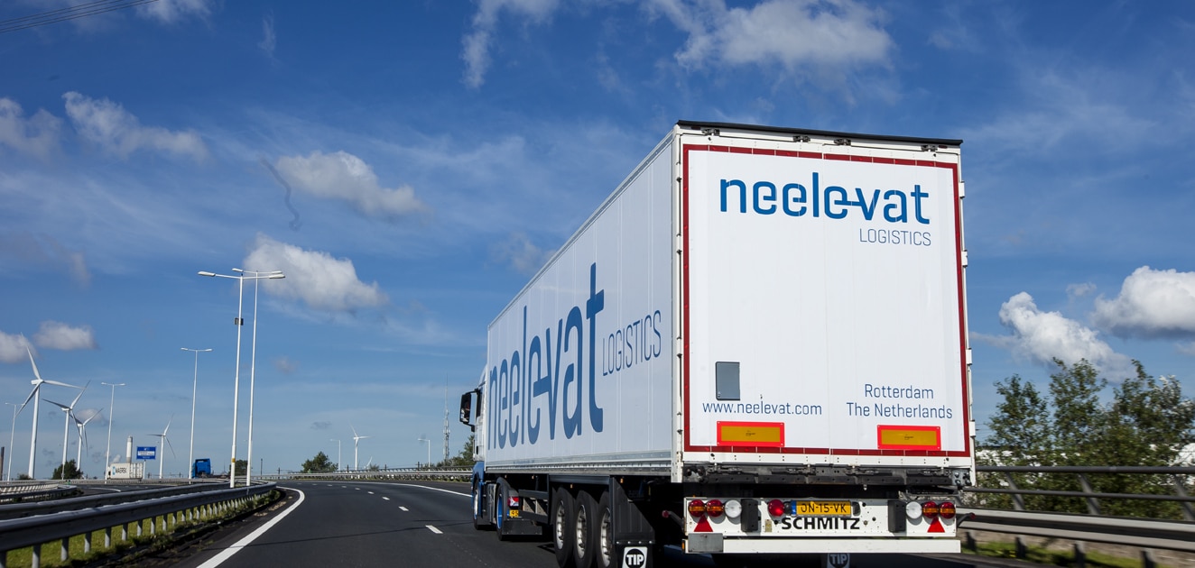Hoe ondersteunt Neele-Vat modemerken met transport naar Noord-Italië?