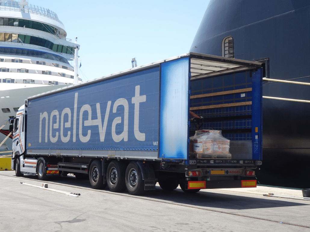 Cruise Line Logistics bij Neele-Vat