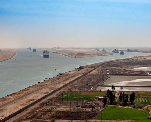 nieuws/terugkeer naar suezkanaal op zijn vroegst in 2027