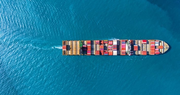 Eerste West-Europees containerschip door Straat van Hormuz sinds escalatie