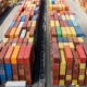 Een op de drie containers op schepen is leeg